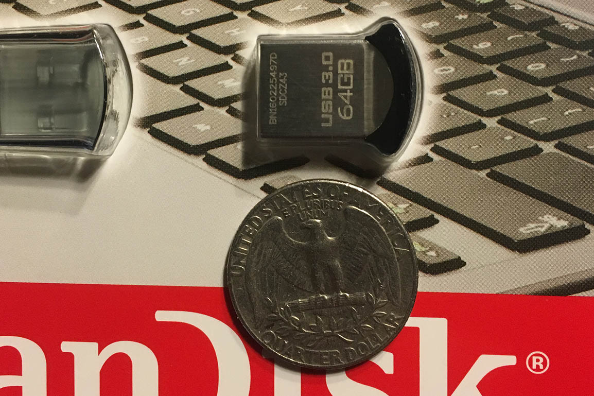 SanDisk-Ultra-Fit-Size-Comparison